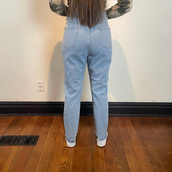 Light Wash High Rise Denim Jeans - Picture 2 of 6